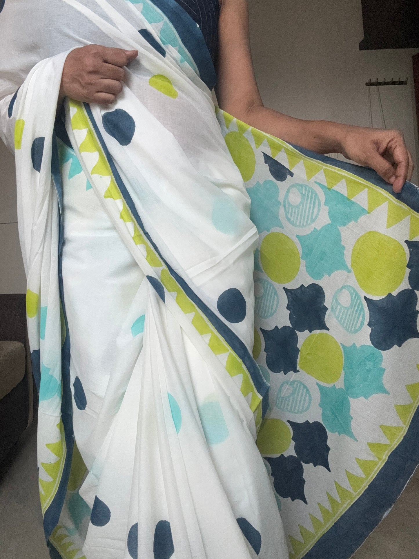 Kusumini - Hari Neela